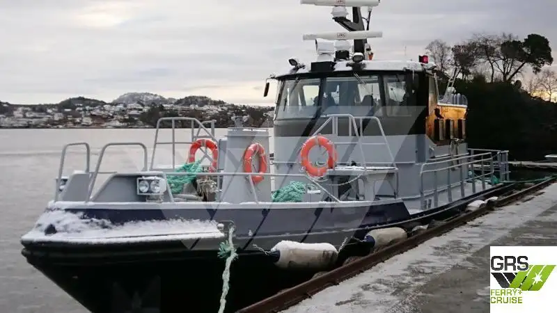 Asuntolaiva myynnissä