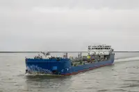 Oil/Chemical tanker Myytävänä