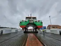 Tuulipuistoaluksen huoltoalus myynnissä
