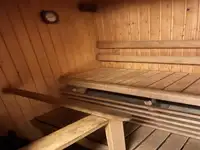 Risteilyalus myynnissä
