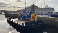 Konttilaiva myynnissä
