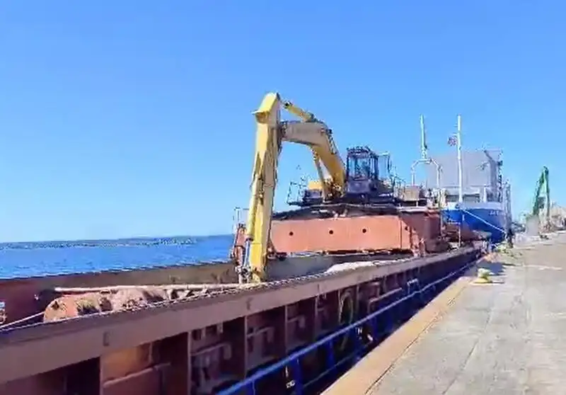 Ruoppaaja myynnissä