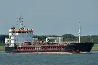 Oil/Chemical tanker Myytävänä