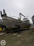 Konttilaiva myynnissä