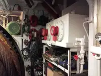 Hinausvene Myytävänä