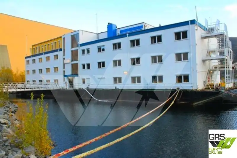 Asuntolaiva myynnissä