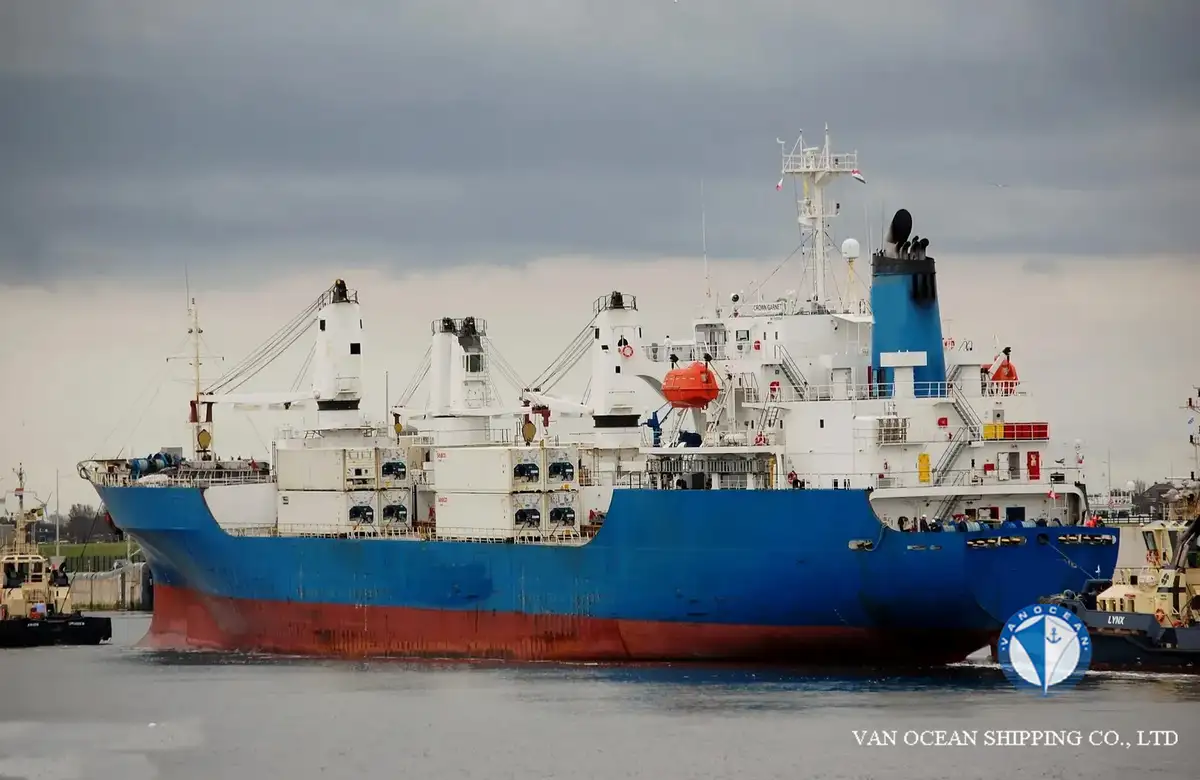 Jääkaivaaluksen tyyppinen alus myynnissä