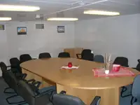 Proomu myynnissä
