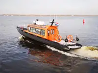 Konttilaiva myynnissä