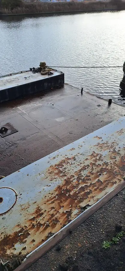 Ruoppaaja myynnissä