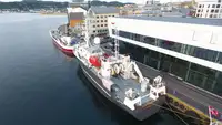 Konttilaiva myynnissä