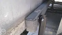 Konttilaiva myynnissä