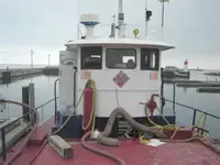 Öljy-/kemikaalitankkeri myynnissä