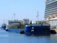Oil/Chemical tanker Myytävänä