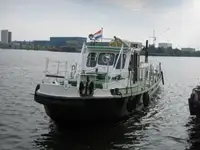 Partiovene Myytävänä
