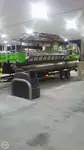 Konttilaiva myynnissä