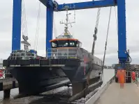 Tuulipuistoaluksen huoltoalus myynnissä