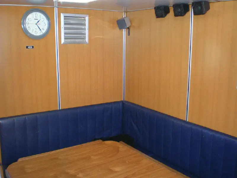 Vetolaiva myynnissä