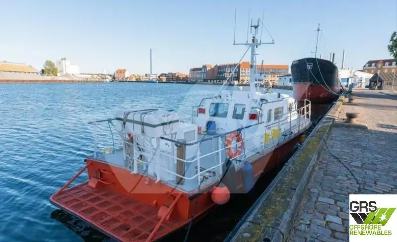 Tuulipuistoaluksen huoltoalus myynnissä