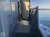 Huoltoalus myynnissä