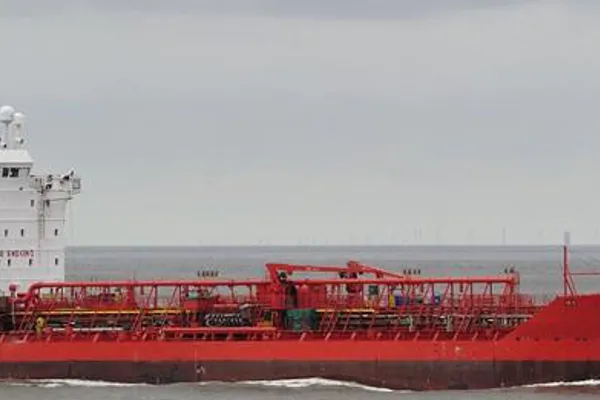 Oil/Chemical tanker for sale