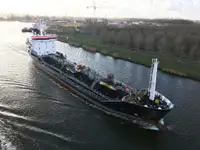 Oil/Chemical tanker Myytävänä