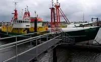 Partiovene Myytävänä