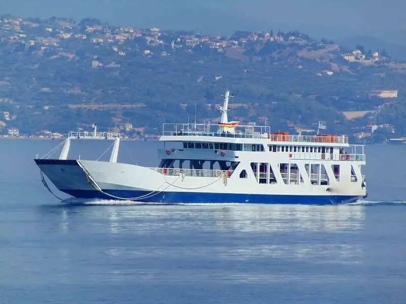 Maihinnousualus, panssaroitu myynnissä