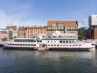 Proomu Myytävänä