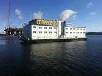 Floating hotel Myytävänä
