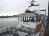 Risteilyalus myynnissä
