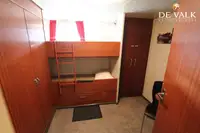 Kelluva hotelli myynnissä
