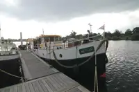 Risteilyalus myynnissä