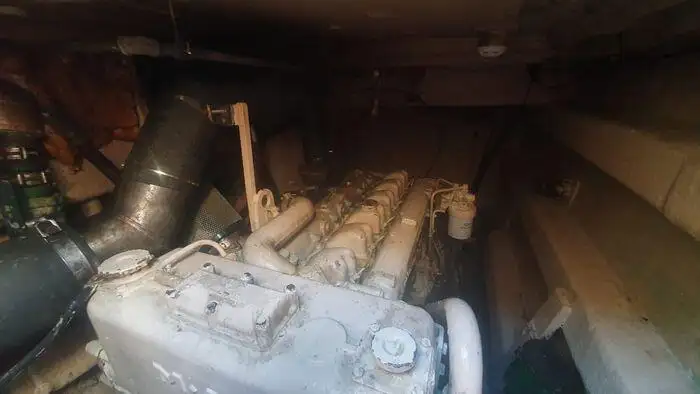 Moottorialus Myytävänä