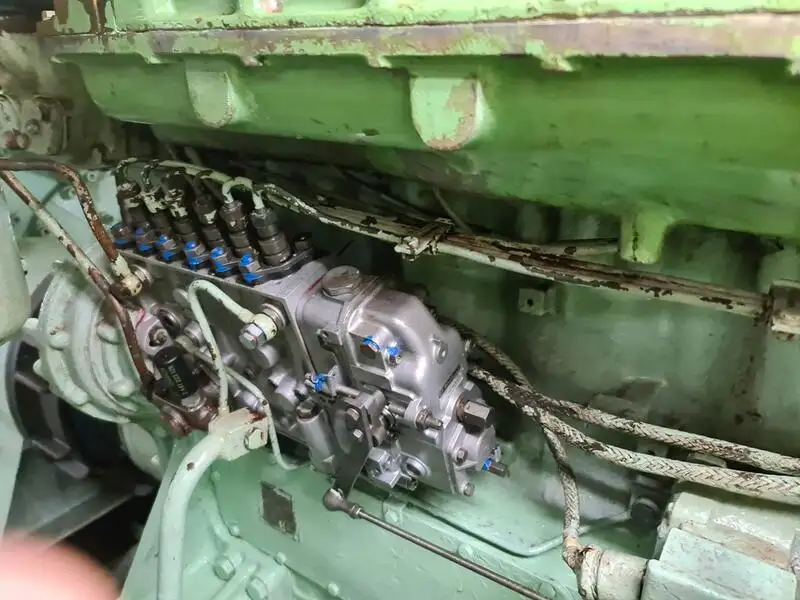 Pitkäsiima-alus Myytävänä