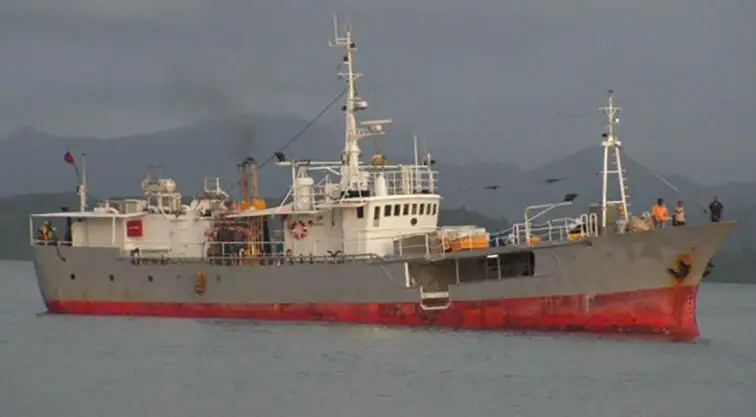 Pitkäsiima-alus Myytävänä