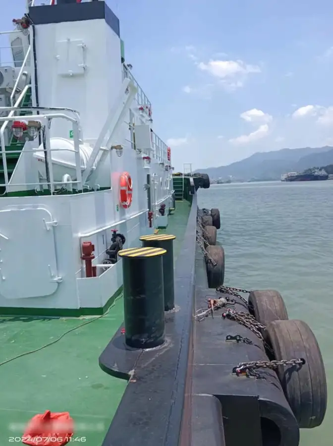 Hinausvene Myytävänä