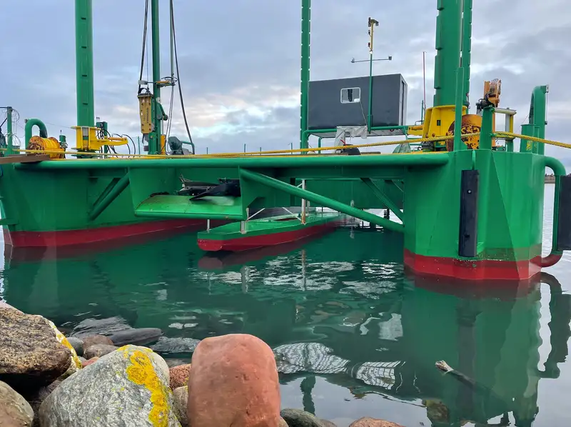 Hinausvene Myytävänä