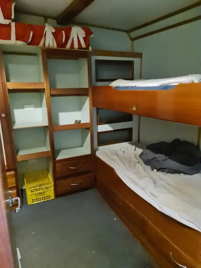 Pitkäsiima-alus Myytävänä