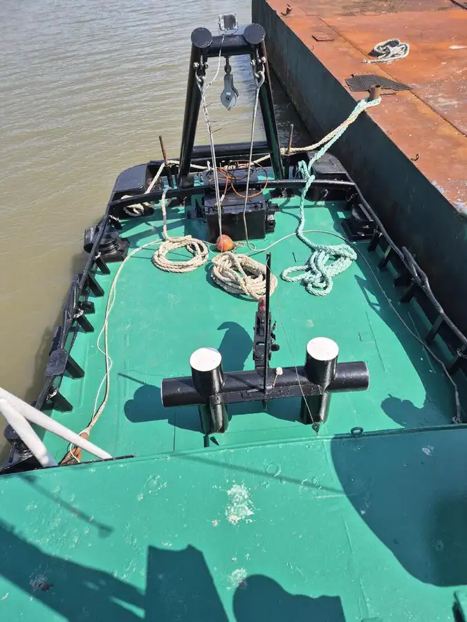 Hinausvene Myytävänä