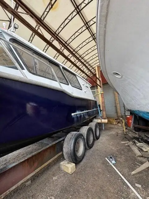 Kalastustroolari Myytävänä