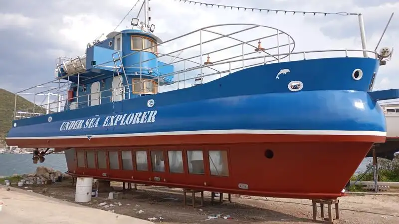 Sukellusvene Myytävänä