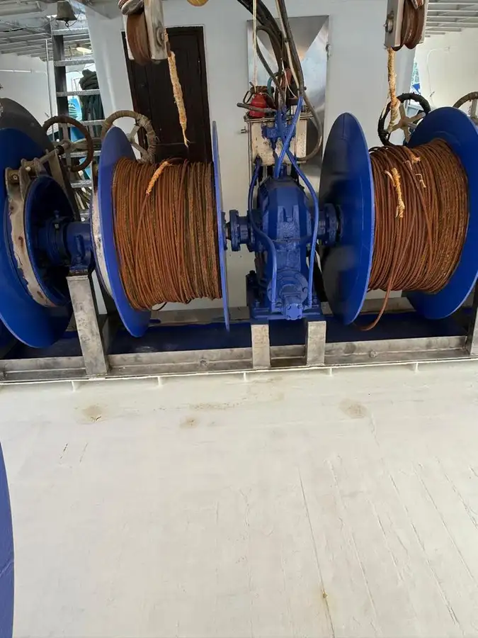 Kalastustroolari Myytävänä