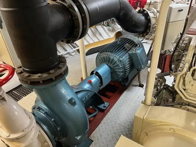 Kalastustroolari Myytävänä