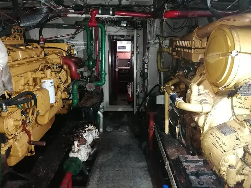 Hinausvene Myytävänä