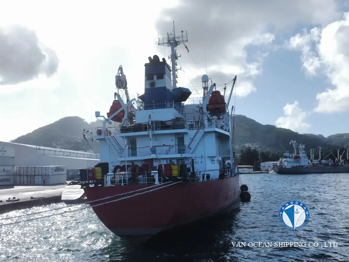 Kylmälaiva Myytävänä