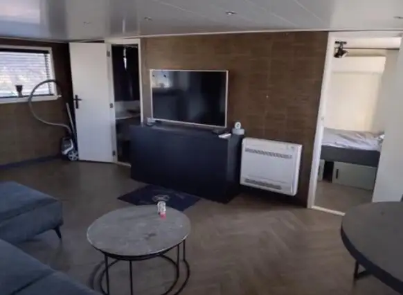 Irtolastialus Myytävänä