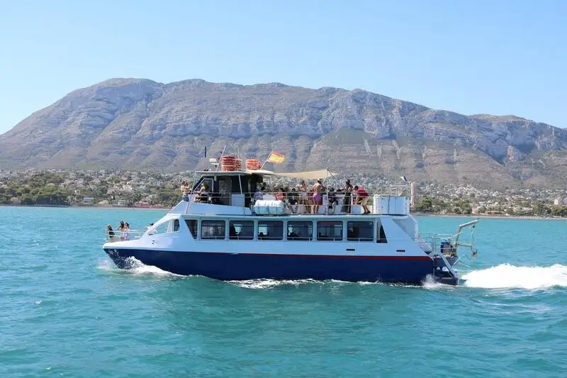 Moottorialus Myytävänä