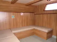 Hinausvene Myytävänä