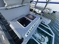 Partiovene Myytävänä